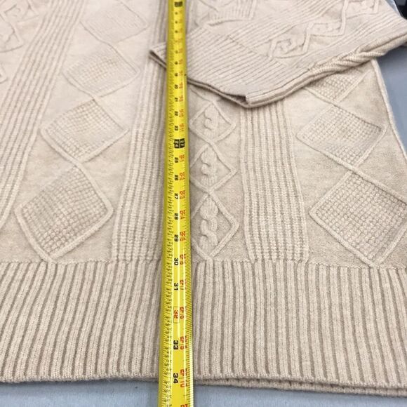 MNG Sweater  - Picture 14 of 15